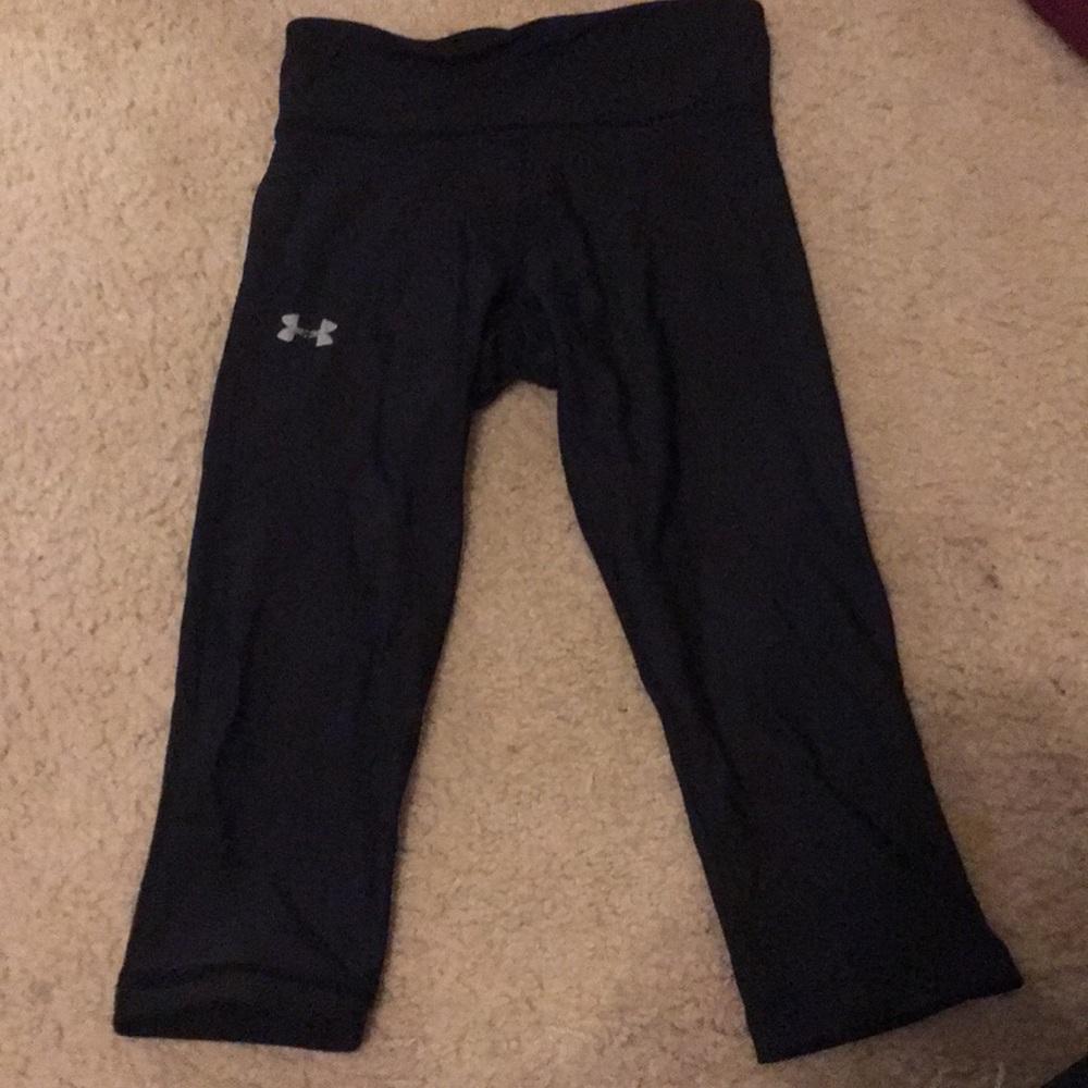 Calf length yoga pants